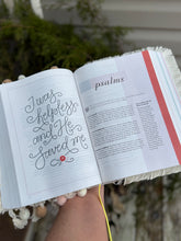 Load image into Gallery viewer, She Reads Truth CSB
