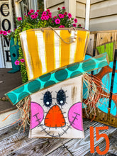 Load image into Gallery viewer, Scarecrow Door Hanger
