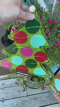 Load and play video in Gallery viewer, Tree w/lights Ornament
