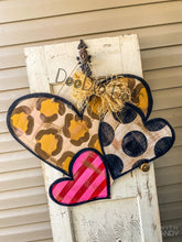 Load image into Gallery viewer, 🖤Valentine’s Triple Heart Door Hanger🖤
