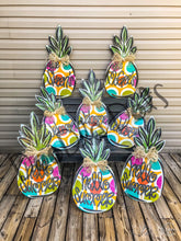 Load image into Gallery viewer, 🍍Pineapple Door Hanger🍍

