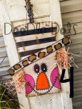 Load image into Gallery viewer, Scarecrow Door Hanger
