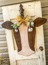 Load image into Gallery viewer, Cow Head Door Hanger (Stained &amp; White)
