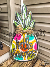 Load image into Gallery viewer, 🍍Pineapple Door Hanger🍍
